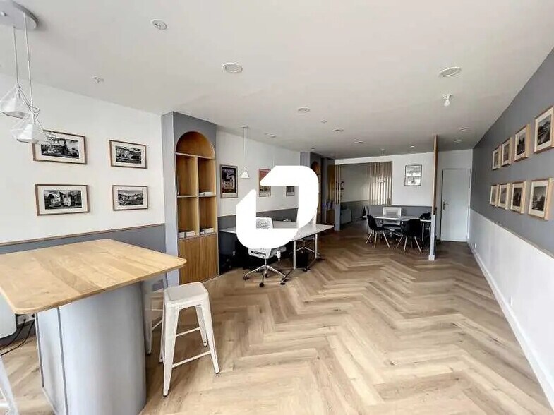 Bureau dans Pontoise à louer - Photo de l’immeuble – Image 1 sur 6