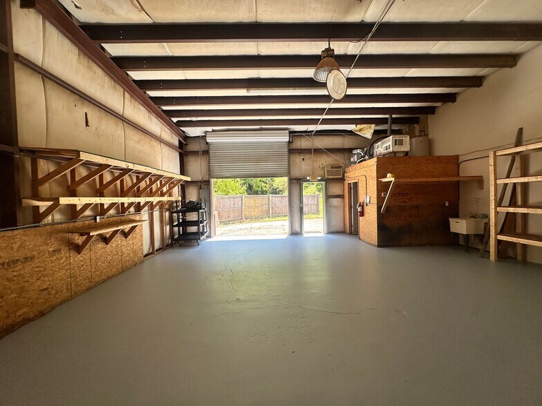 1847 Canton Hwy, Cumming, GA à louer - Photo de l’immeuble – Image 3 sur 10
