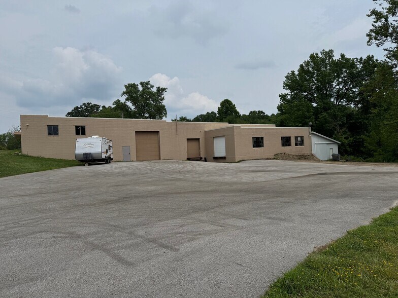 4020 Bellaire Ln, Peninsula, OH à louer - Photo de l’immeuble – Image 2 sur 8