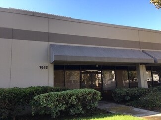 Plus de détails pour 7446-7472 Orangewood Ave, Garden Grove, CA - Industriel/Logistique à louer
