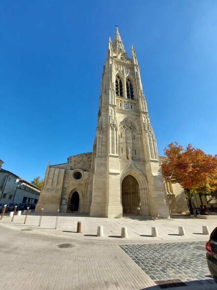 Bureau dans Libourne à louer - Photo de l’immeuble – Image 1 sur 5