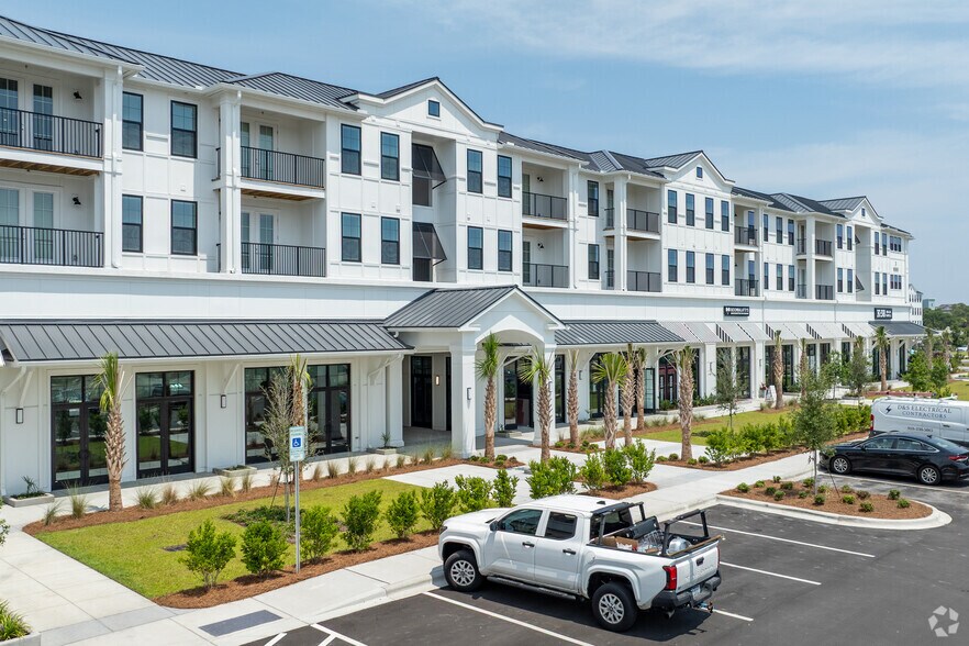 1000 Lake Park Blvd N, Carolina Beach, NC à louer - Photo de l’immeuble – Image 3 sur 7