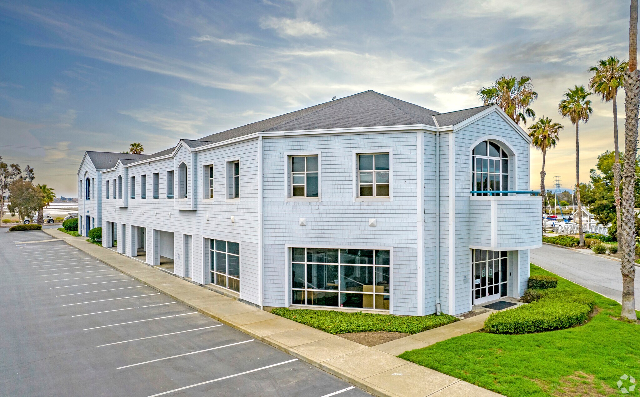 400 Seaport Ct, Redwood City, CA à louer Photo de l’immeuble– Image 1 sur 17