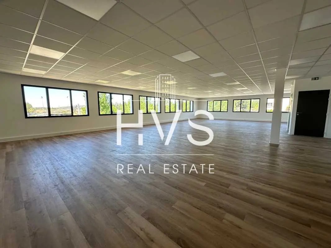 Local commercial dans Éguilles à louer Photo intérieure– Image 1 sur 2