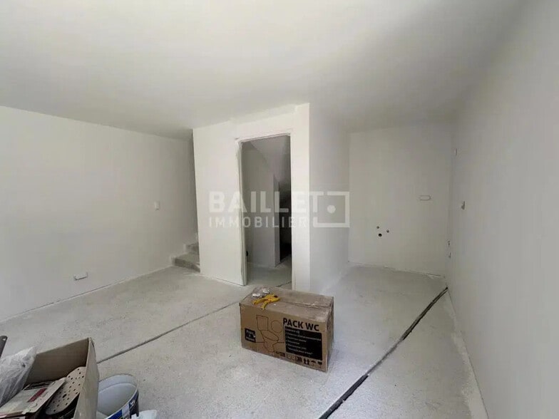 Bureau dans Montauroux à louer - Photo intérieure – Image 3 sur 11