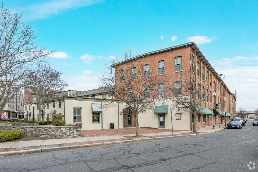 520 S Water St, Providence, RI à vendre - Photo de l’immeuble – Image 2 sur 9