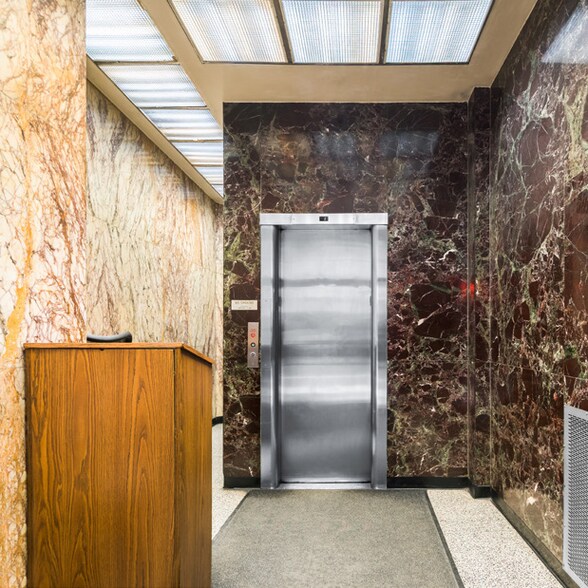 149 W 36th St, New York, NY à louer - Hall d’entrée – Image 3 sur 11