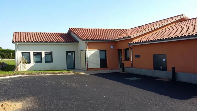 914 Grand'Rue, Lacenas à louer - Photo de l’immeuble – Image 3 sur 3