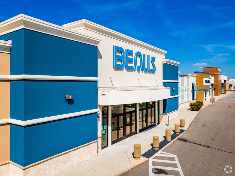 2130 Gulf To Bay Blvd, Clearwater, FL à louer - Photo principale – Image 1 sur 10