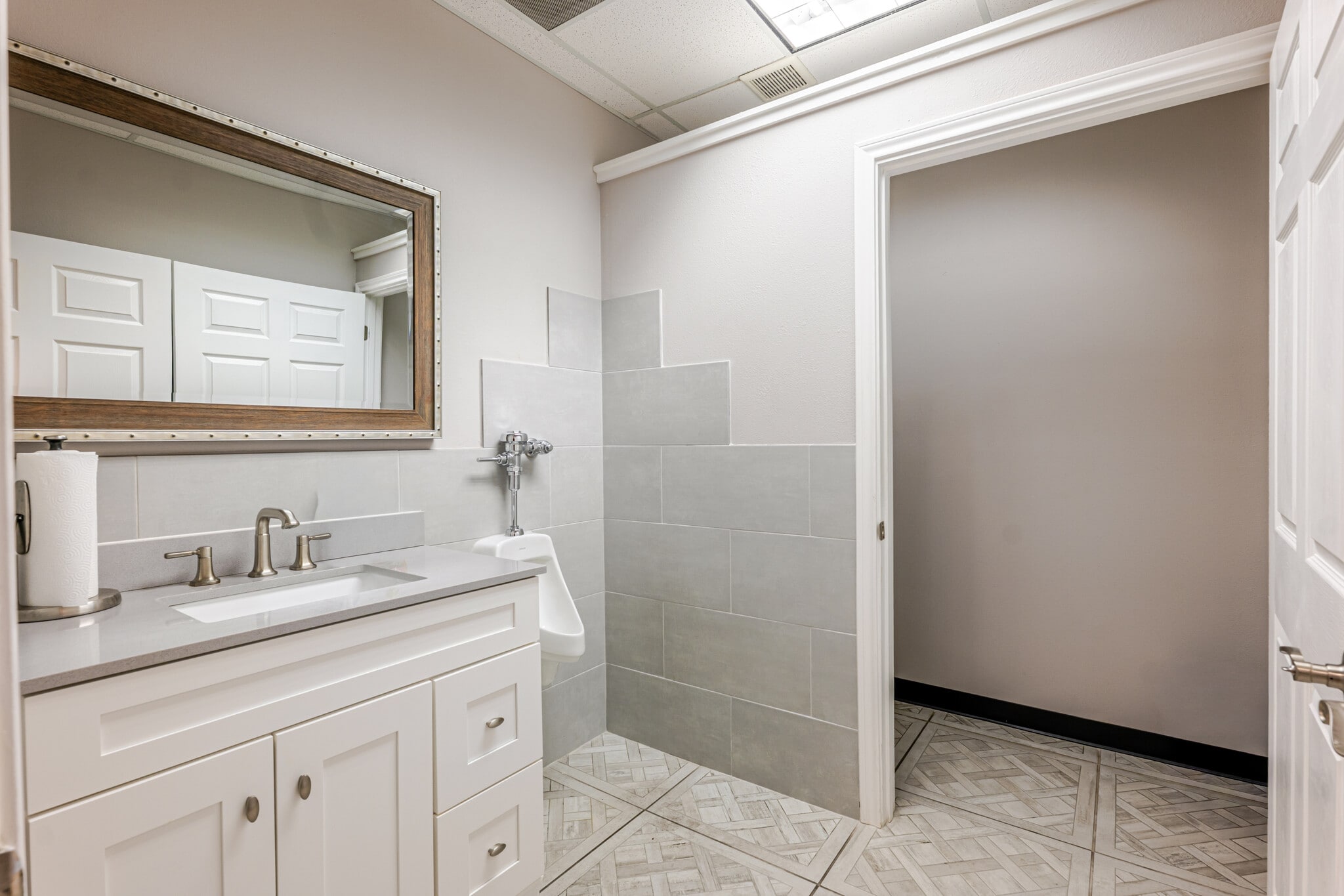 5316 Woodway Dr, Fort Worth, TX à louer Photo intérieure– Image 1 sur 29