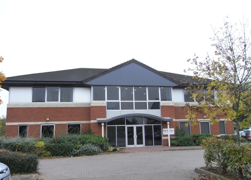 Blackbrook Park Ave, Taunton à louer Photo de l’immeuble– Image 1 sur 4