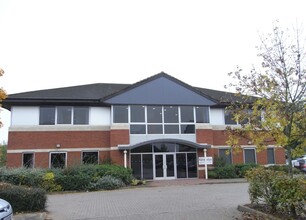 Blackbrook Park Ave, Taunton à louer Photo de l’immeuble– Image 1 sur 4