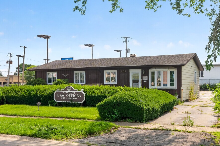 205 Pinecroft Dr, Roselle, IL à vendre - Photo de l’immeuble – Image 2 sur 21