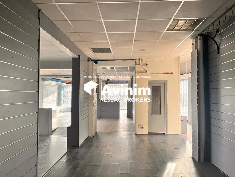 Immeuble residentiel dans Noisy-le-Grand à vendre - Photo intérieure – Image 3 sur 6