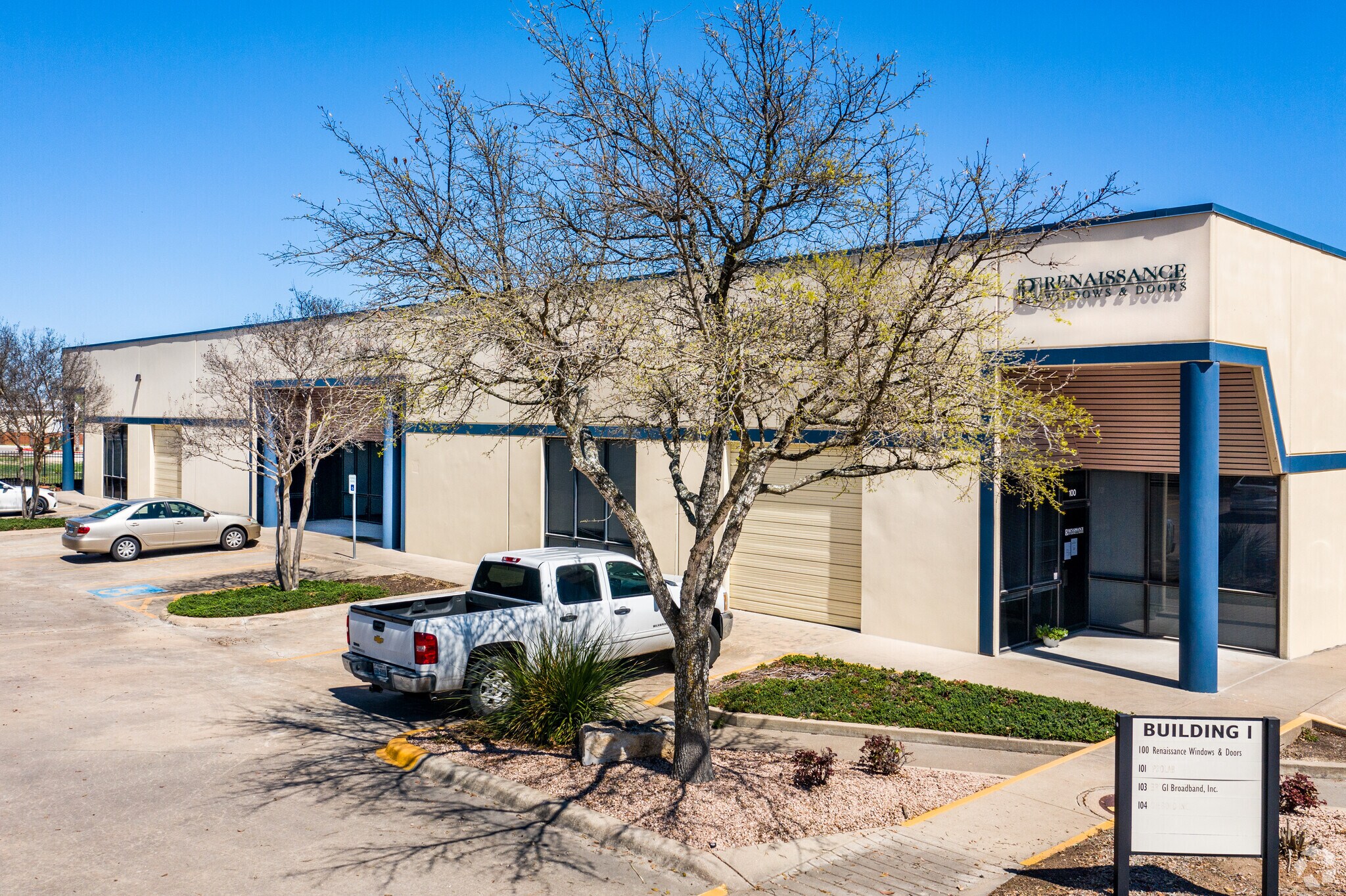 9701 Dessau Rd, Austin, TX à louer Photo principale– Image 1 sur 32