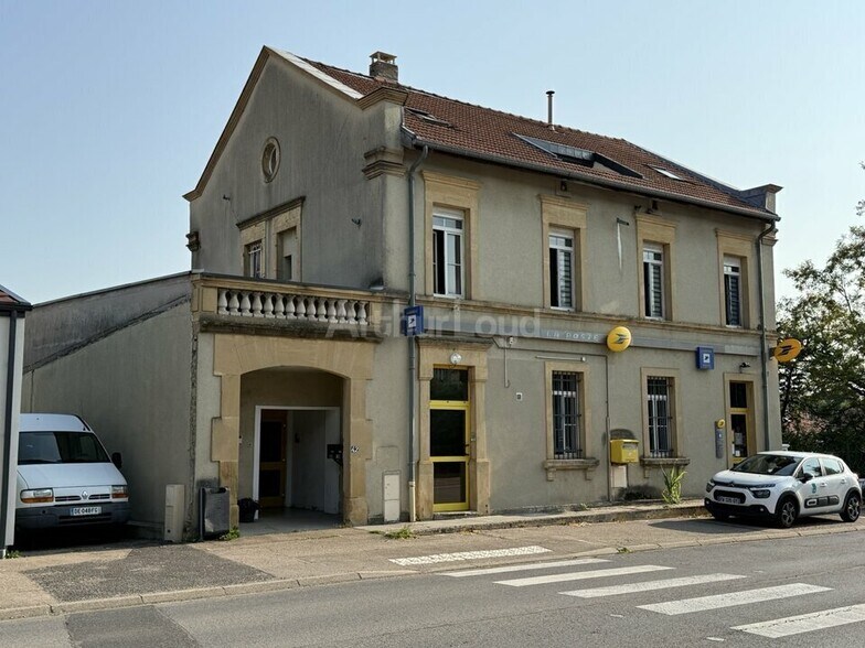 Local commercial dans Courcelles-Chaussy à louer - Photo de l’immeuble – Image 2 sur 5