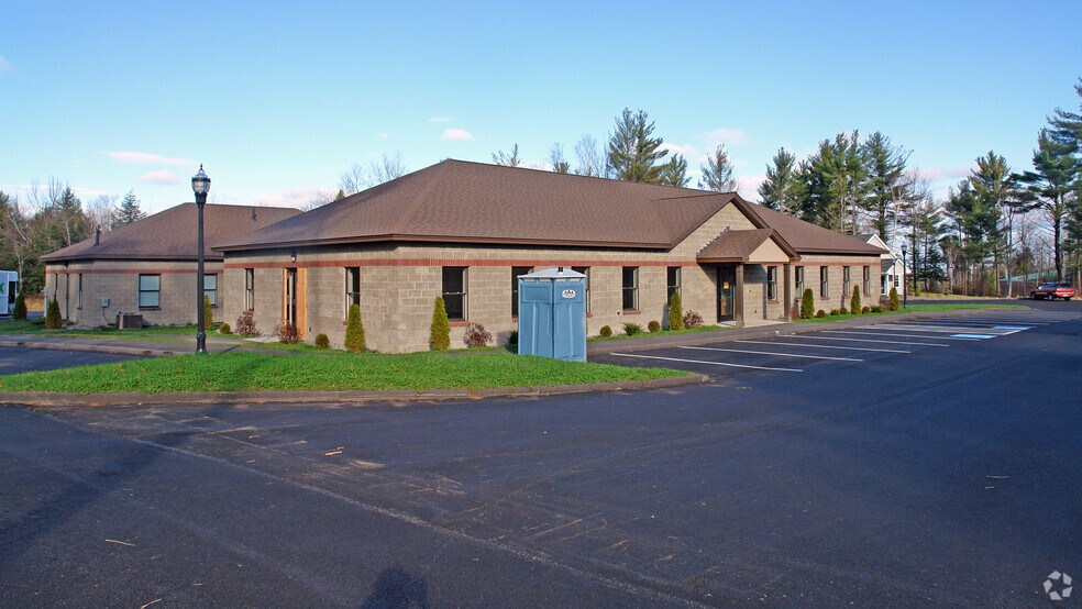 10 Evergreen Dr, Oakland, ME à vendre - Photo de l’immeuble – Image 3 sur 3