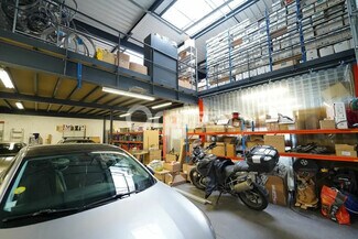 Plus de détails pour 105 Rue Alexandre Dumas, Vaulx-en-Velin - Bureau, Local d'activités à louer