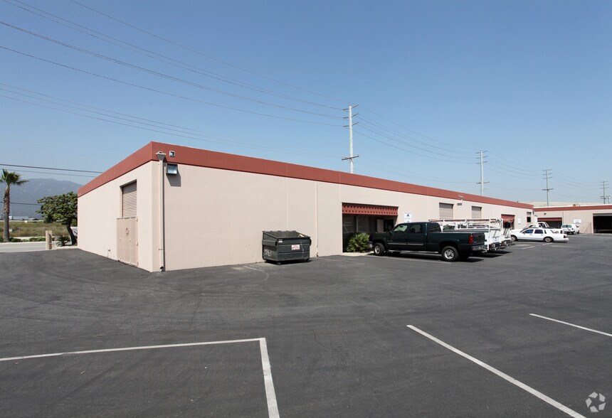 1424-1430 Arrow Hwy, Irwindale, CA à louer - Photo de l’immeuble – Image 2 sur 5