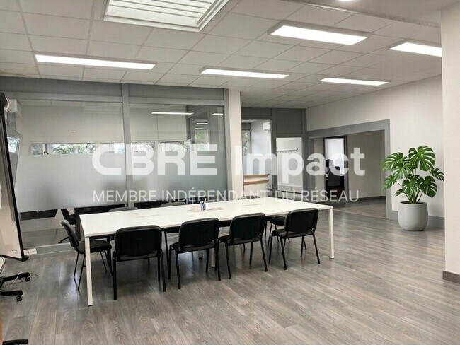 Plus de détails pour Bureau à louer