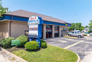 Plus de détails pour 18 W Merchants Dr, Oswego, IL - Local commercial à vendre