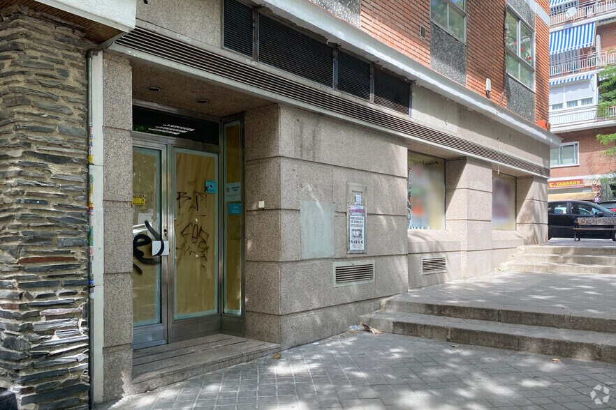 Immeuble residentiel dans Madrid, Madrid à vendre - Photo principale – Image 1 sur 1