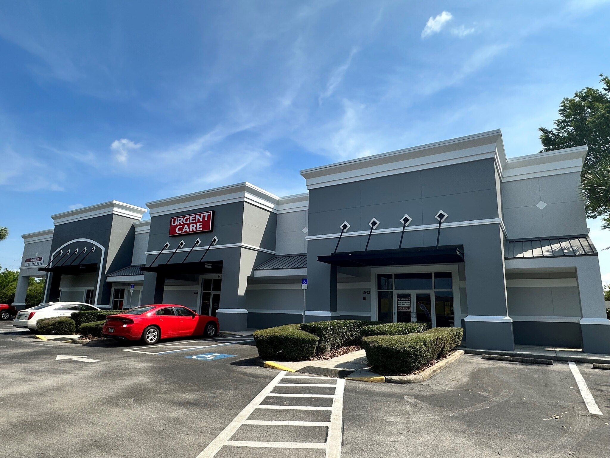 8416 Ridge Rd, New Port Richey, FL à louer Photo de l’immeuble– Image 1 sur 6