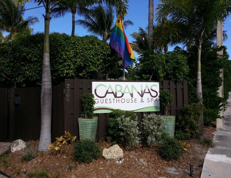 2133-2209 NE 26th St, Wilton Manors, FL à vendre - Photo de l’immeuble – Image 3 sur 17
