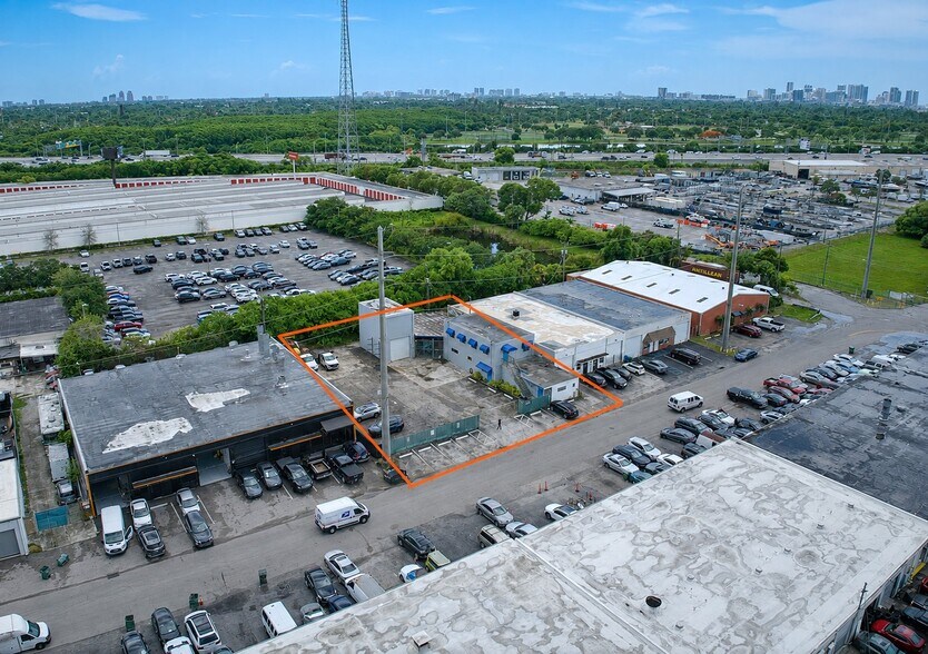 2930 NW 17th Ter, Oakland Park, FL à vendre - Photo de l’immeuble – Image 2 sur 24