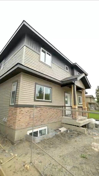 10447-10451 149 St NW, Edmonton, AB à vendre - Photo principale – Image 1 sur 5