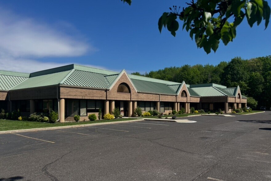 400 Laurel Oak Rd, Voorhees, NJ à louer - Photo de l’immeuble – Image 1 sur 9