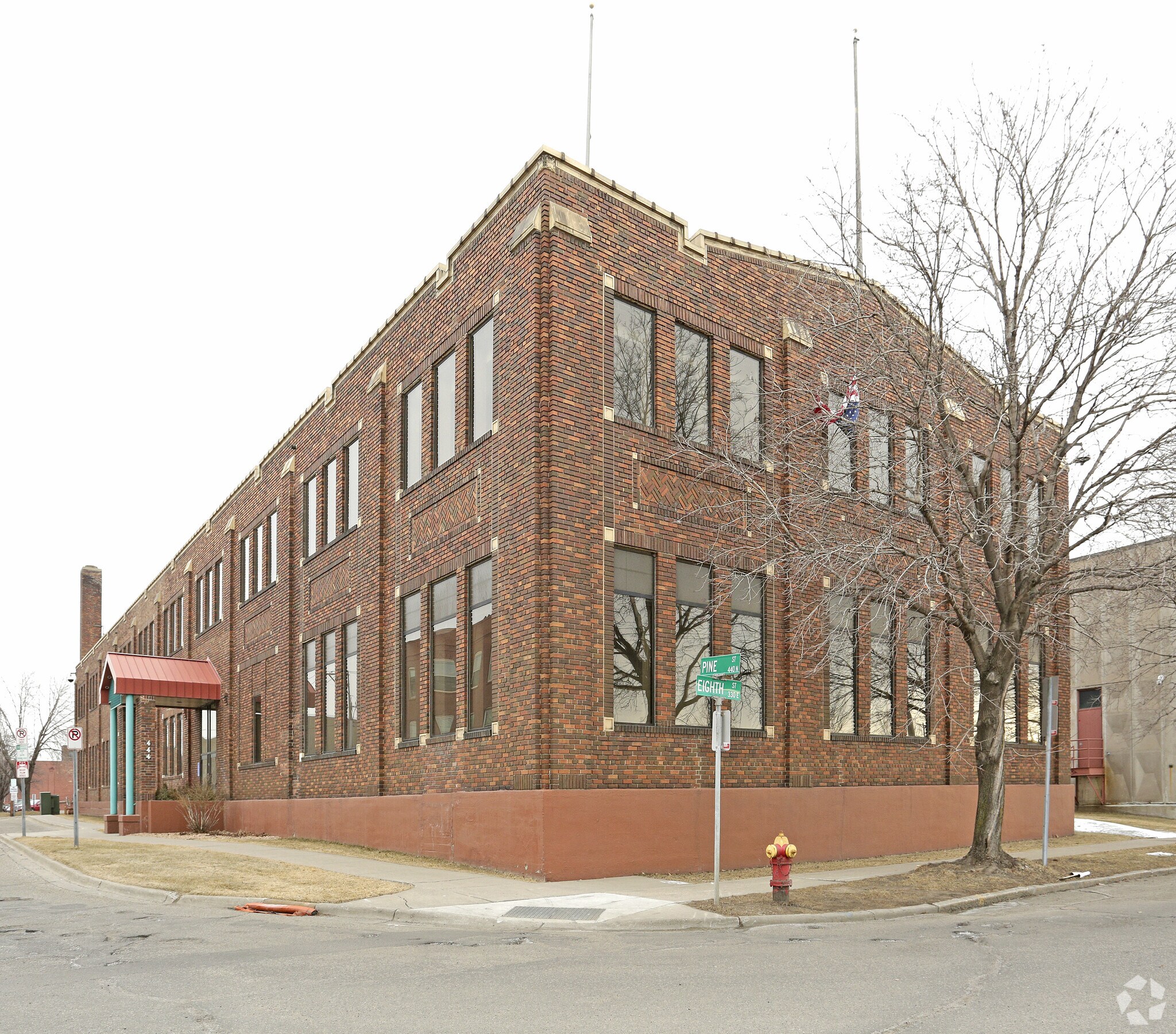 444 Pine St, Saint Paul, MN à louer Photo de l’immeuble– Image 1 sur 7