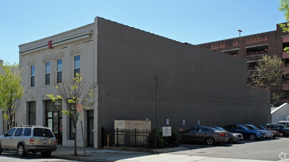 128-130 E Morgan St, Raleigh, NC à louer - Photo de l’immeuble – Image 2 sur 3