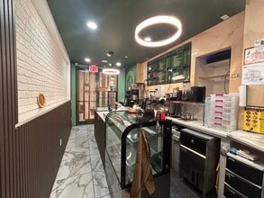 1059 Manhattan Ave, Brooklyn, NY à louer Photo intérieure– Image 2 sur 7