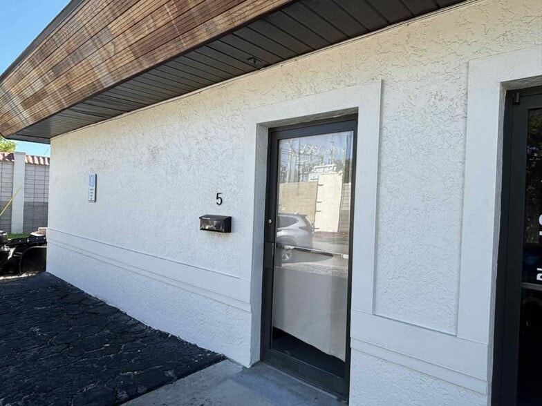 861 SE 47th Ter, Cape Coral, FL à louer - Photo de l’immeuble – Image 2 sur 18