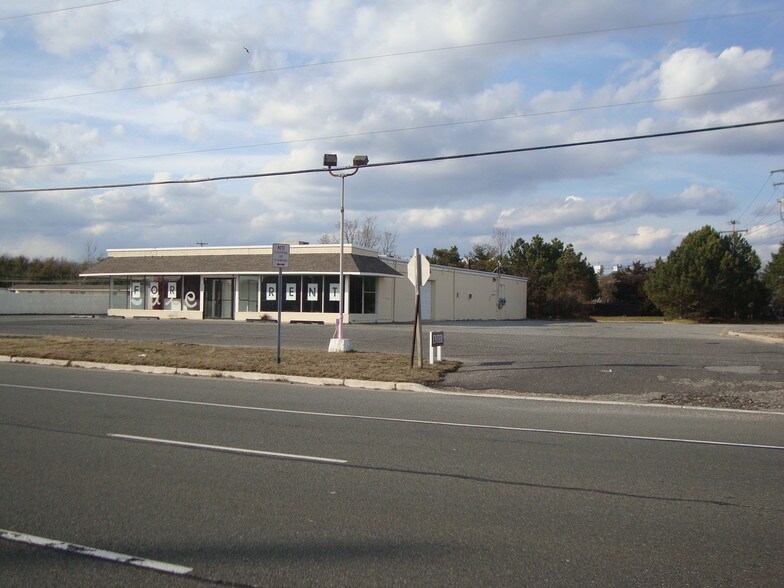 3324 Route 37 E, Toms River, NJ à vendre - Photo de l’immeuble – Image 3 sur 10