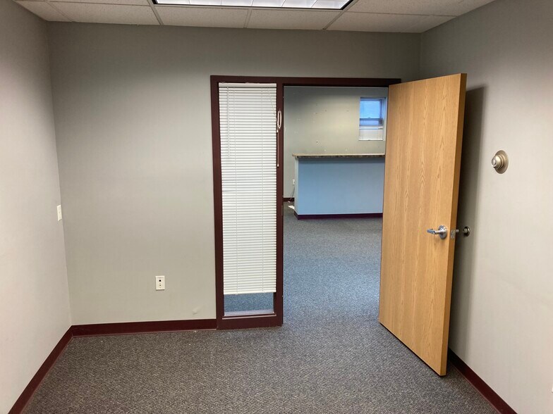 831 E 2nd St, Duluth, MN à vendre - Photo de l’immeuble – Image 2 sur 16