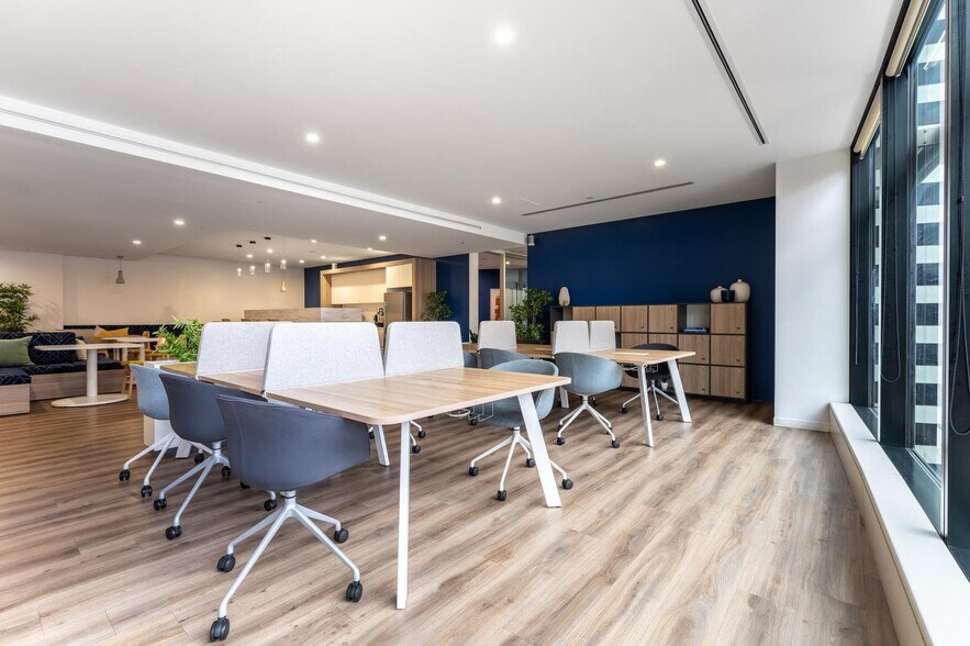 64 Avenue Parmentier, Paris à louer - Photo de l’immeuble – Image 2 sur 37