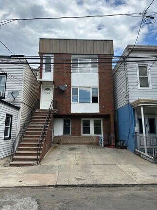 Plus de détails pour 110 Westover Pl, West New York, NJ - Logement à vendre