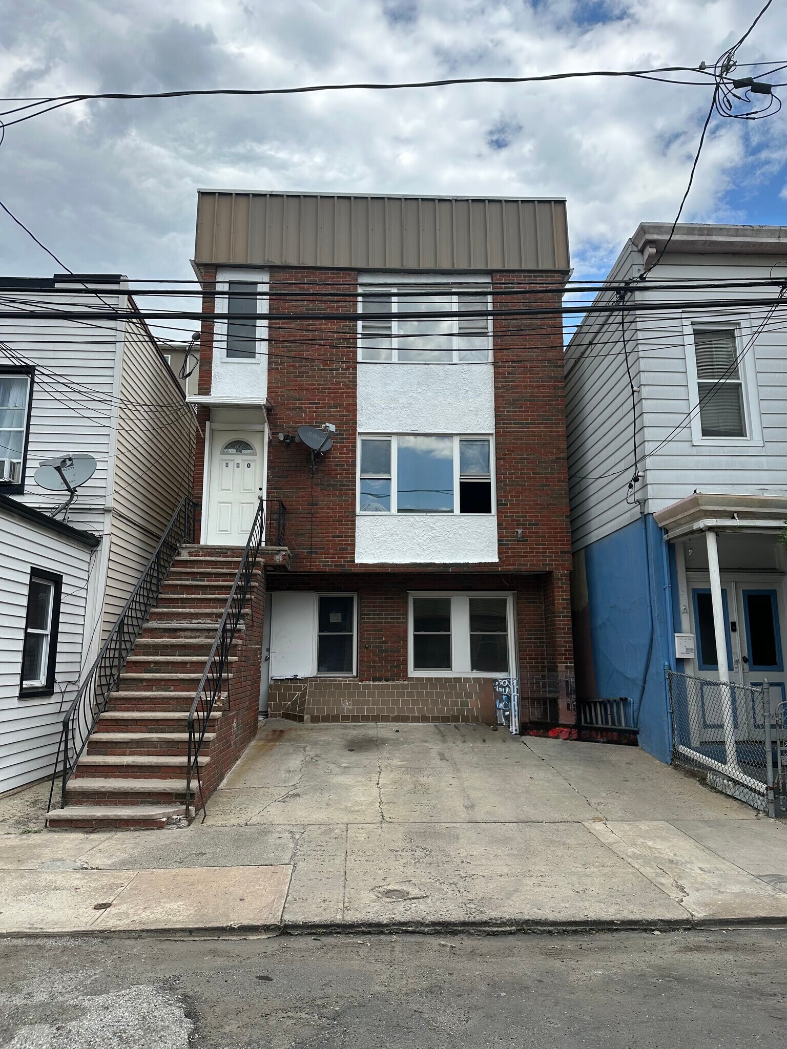 110 Westover Pl, West New York, NJ à vendre Photo principale– Image 1 sur 2