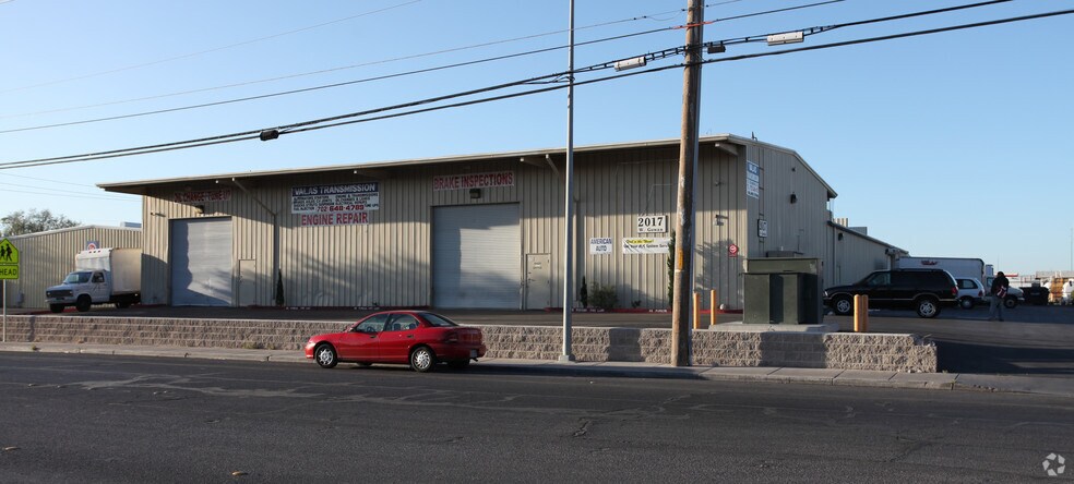 2017 W Gowan Rd, North Las Vegas, NV à louer - Photo de l’immeuble – Image 2 sur 15