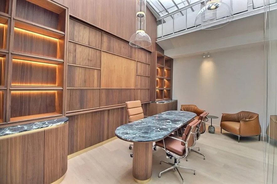 36 Rue Serpente, Paris à louer - Photo de l’immeuble – Image 2 sur 9