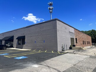 Plus de détails pour 1530 River St, Hyde Park, MA - Local d’activités à vendre