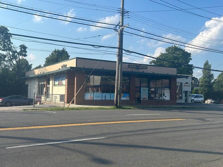 800-808 E Boston Post Rd, Mamaroneck, NY à vendre - Photo de l’immeuble – Image 2 sur 12