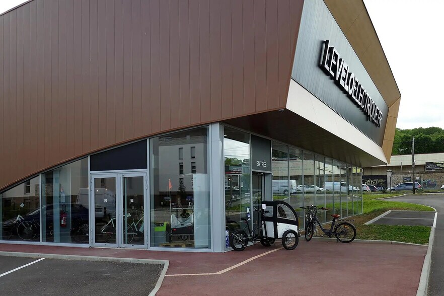 60 Route D'Orleans, Montlhéry à louer - Photo de l’immeuble – Image 2 sur 4