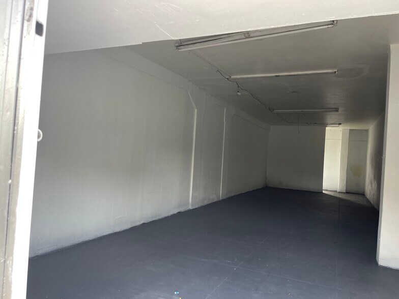 4529-4533 S Vermont Ave, Los Angeles, CA à louer - Photo de l’immeuble – Image 3 sur 5