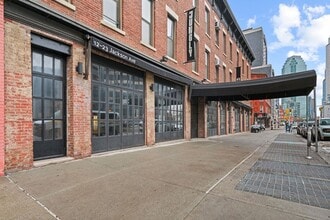 12-23 Jackson Ave, Long Island City, NY à louer Photo intérieure– Image 1 sur 25