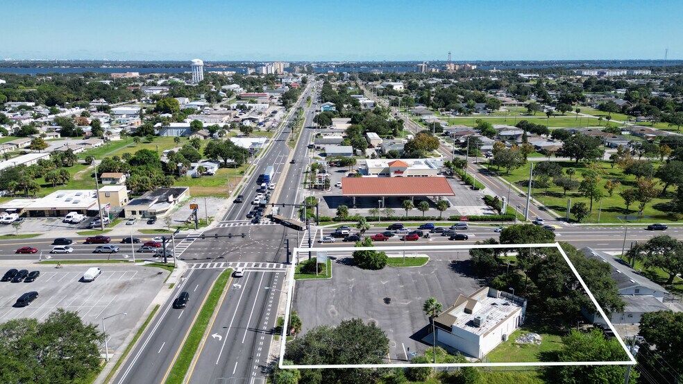 1035 W King St, Cocoa, FL à vendre - Photo de l’immeuble – Image 2 sur 7