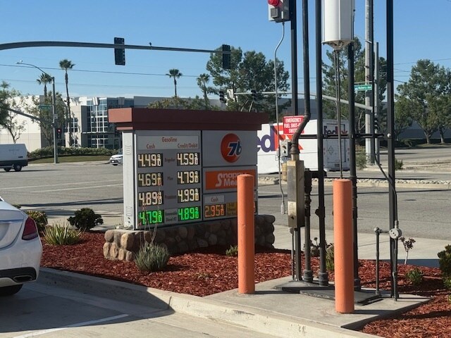 11295 Mulberry Ave, Fontana, CA à vendre - Photo de l’immeuble – Image 2 sur 4