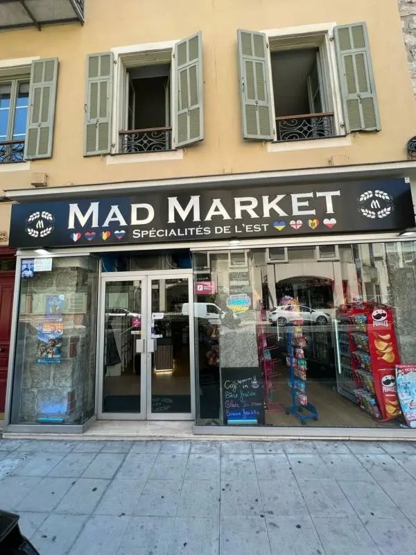 Local commercial dans Nice à louer Photo de l’immeuble– Image 1 sur 8